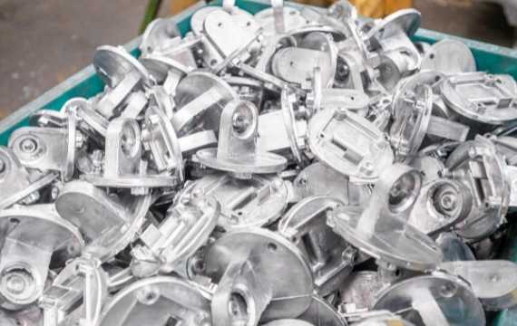 aluminum die casting in factory
