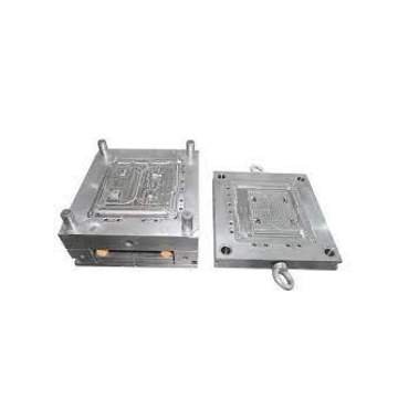 Automotive injection molding with 1 cavity