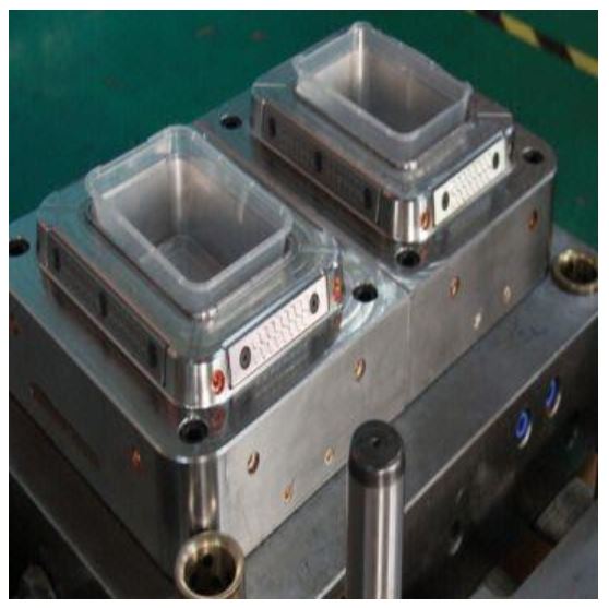 thin wall plastic injection mold