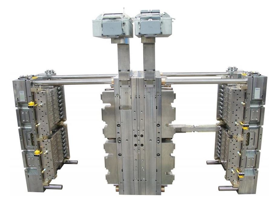 high volume injection mold